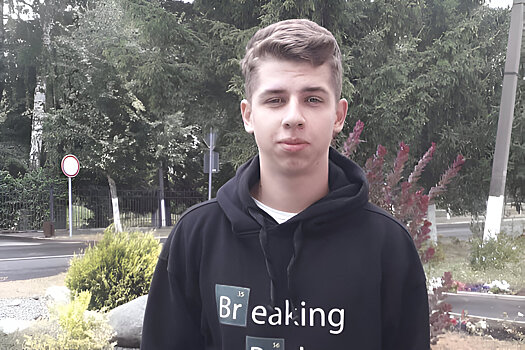 «Мы просто помогали человеку»