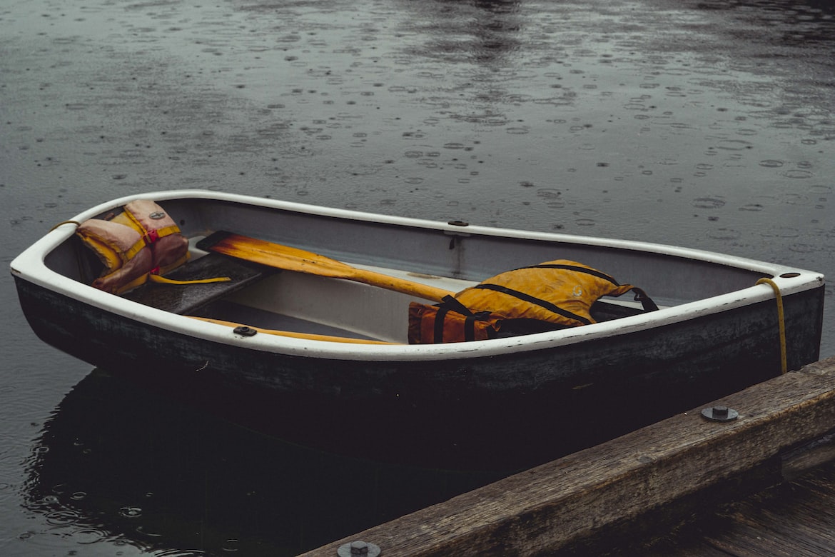 Опрокинутая лодка на реке в Вологде забрала жизни матери и ребенка