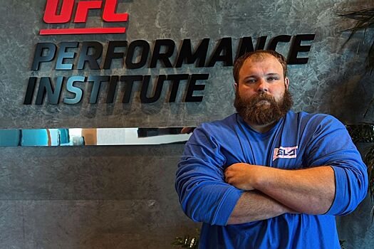 «Ни одной честной пощёчины!» Пельмень потребовал реванша после поражения в титульном бою