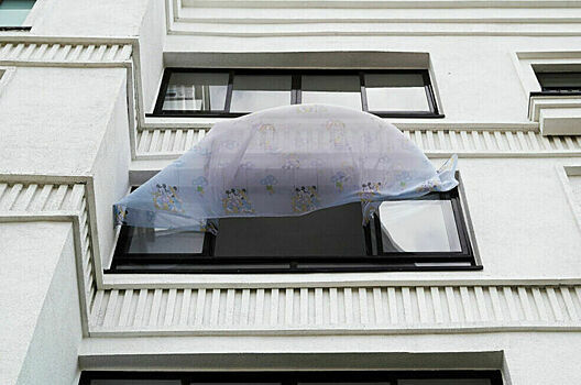 Отойти от окна и не паниковать: что делать при атаке беспилотников