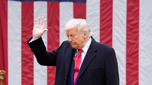 &laquo;Идет вразрез&raquo;: почему Трамп откладывает санкции против РФ