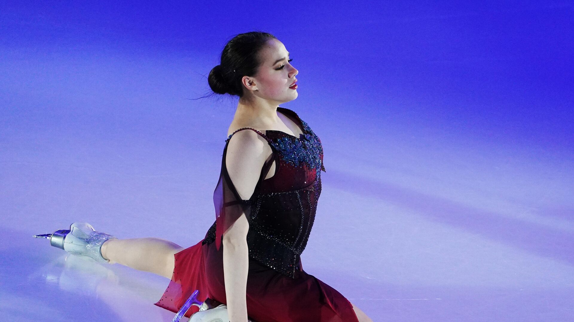 Загитова выступила на Кубке Московского спорта с показательным номером