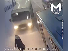 Mash: в Улан-Удэ пассажирский автобус сбил женщину на остановке