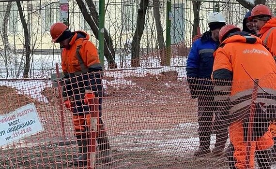 В Московском районе Казани произошла очередная авария на сетях "Водоканала" — без воды пять домов