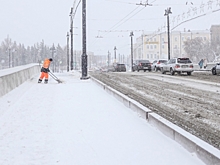 Омичей предупредили об ухудшении видимости на дорогах из-за снегопада