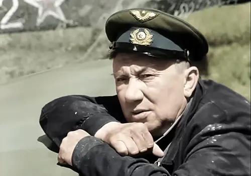 Солдат и артист: как воевал Алексей Смирнов