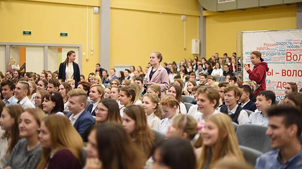 Школьники провели «Классную встречу» с Мэром Вологды Сергеем Воропановым