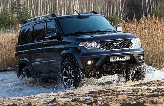 О поломках УАЗ «Патриот» с пробегом в 500 км и «разводе» от дилера рассказал блогер