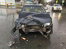 Автомобилистка пострадала при столкновении "Газели" и "пятнадцатой" в пос. Мехзавод