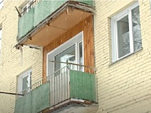 Реставрации после капремонта требуют жители хрущевки в Новосибирске