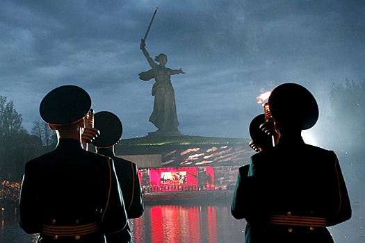 Мурат Кумпилов: 808 жителей Адыгеи награждены медалью "За оборону Сталинграда"