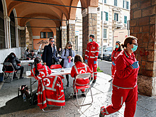 Муж заразился COVID-19 во время отпуска с любовницей