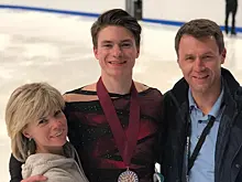 Потерявший родителей фигурист Наумов расплакался на чемпионате США