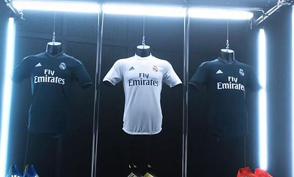 "Adidas" официально представил игровую форму "Реала" на сезон 2018/2019