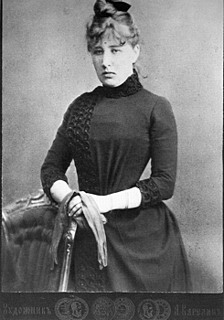 Великая Ламанова. Изучаем платья модельера на выставке в Старом Английском Дворе