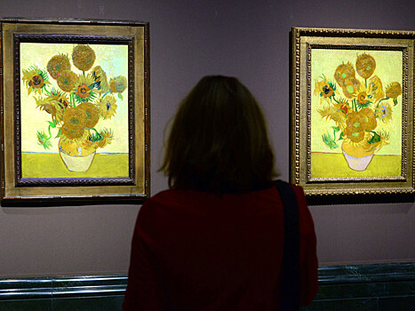 "Подсолнухи" Ван Гога могут пожухнуть и стать коричневыми из-за секретной краски, использованной мастером 130 лет назад