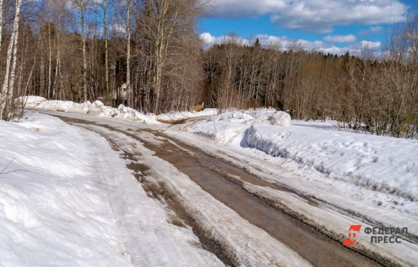 Некоторые дороги в Новгородской области закроют из-за весенней распутицы
