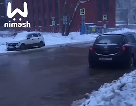 Опубликовано видео потопа в центре Нижнего Новгорода