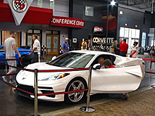 95-летний ветеран Второй мировой исполнил мечту и купил Chevrolet Corvette