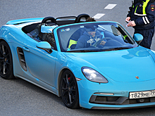 Россияне назвали подходящие под налог на роскошь автомобили