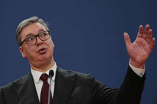 Вучич обсудил с российским послом санкции США против NIS