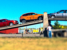 Lada XRay для плохих дорог добралась до автосалонов