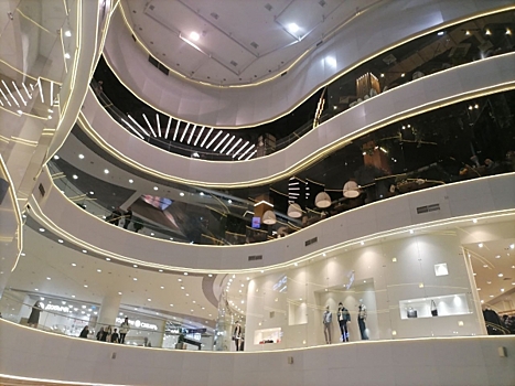 Крупный ТЦ в Кемерово полыхал в огне: возбудили уголовное дело