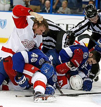 Гэри Бэттмен: "Возвращение матчей НХЛ на международную арену - великолепное мероприятие"