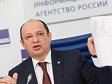 Прядкин: РФПЛ не против матчей в манеже, но по "Уралу" возникает много вопросов