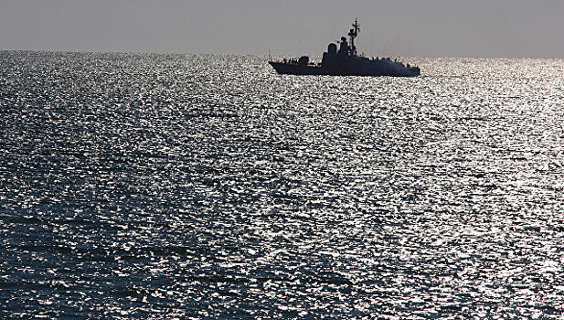 Азов на грани: зачем Порошенко нужен морской бой