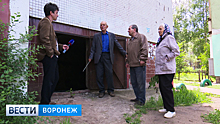 Воронежцы задыхаются в своих квартирах из-за забитой канализации