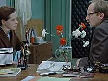 Google представил дудл в честь 40-летия "Служебного романа"