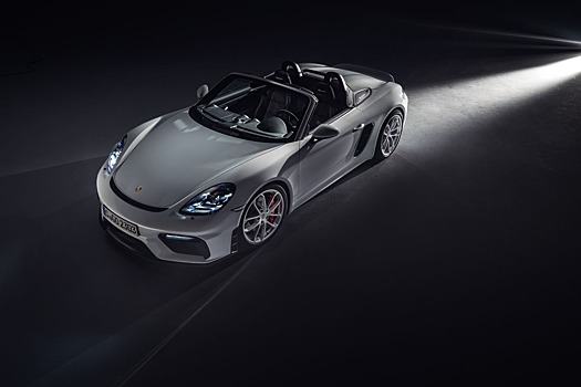 Спорткарам Boxster и Cayman вернули атмосферную «шестерку»