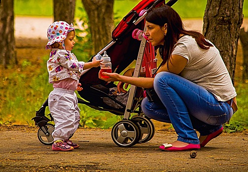 Российские семьи массово погасили ипотеку «детскими» выплатами