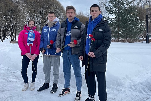 Активисты «Молодой гвардии» участвовали в важной акции