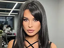 Мужа звезды «Дома-2» заподозрили в интимной переписке с танцовщицей гоу-гоу