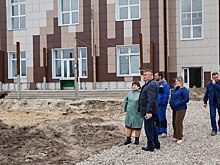 «Партийный десант» проверил ход капремонта в сельской школе