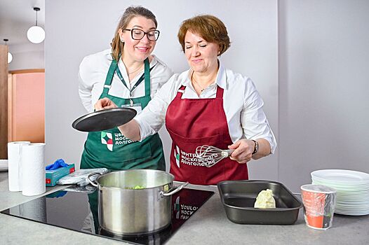 Семейные рецепты и национальная кухня: около 100 кулинарных клубов открыли участники «Московского долголетия»