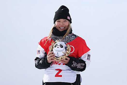 Американка Хлоя Ким завоевала золото в хафпайпе на ОИ-2022