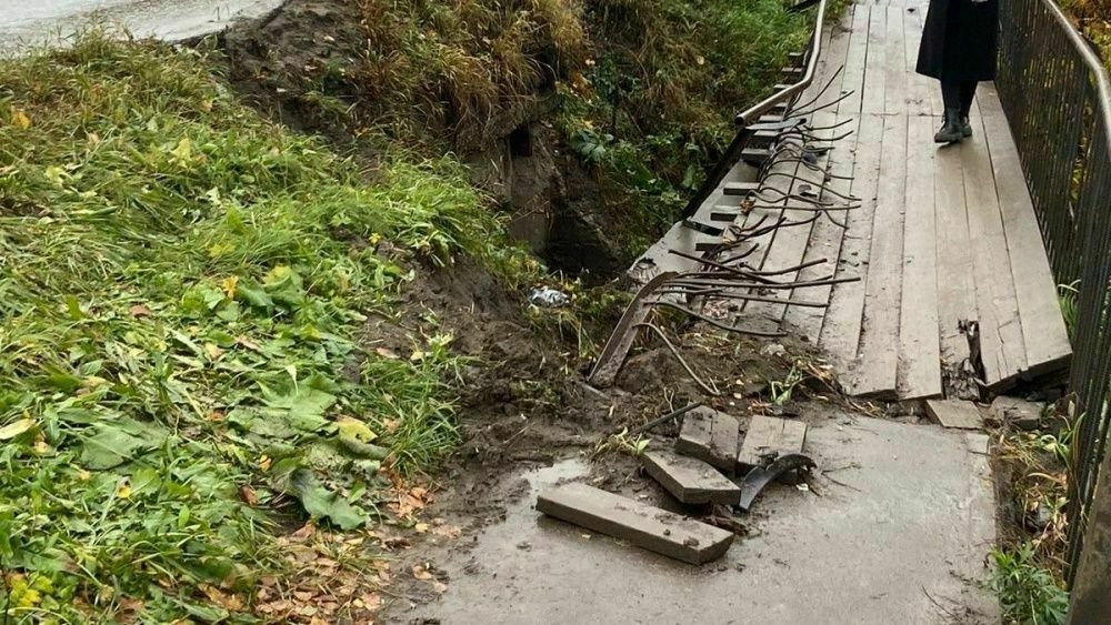 В Кирове планируют отремонтировать два пешеходных моста