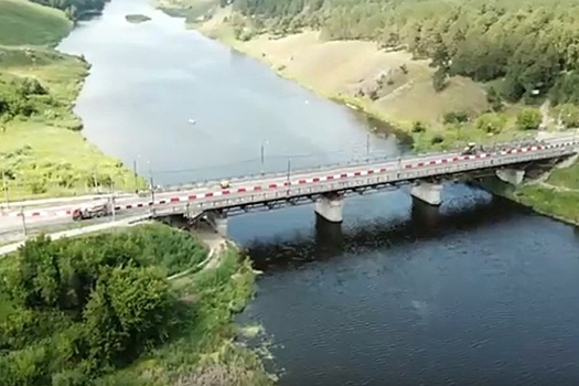 Ремонт Байновского моста "разъединил" каменцев