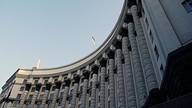 На Украине в зданиях парламента и правительства отключился свет