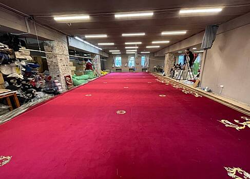 600 километров нити: для челябинского театра оперы и балета в Санкт-Петербурге создали чудо-занавес