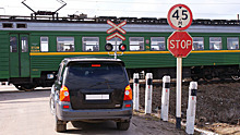 Опасных встреч автомобилей и поездов в Воронежской области станет меньше