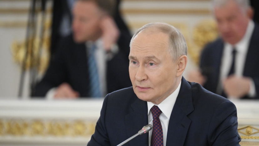 Путин назвал 9 мая священной датой для многонационального народа России