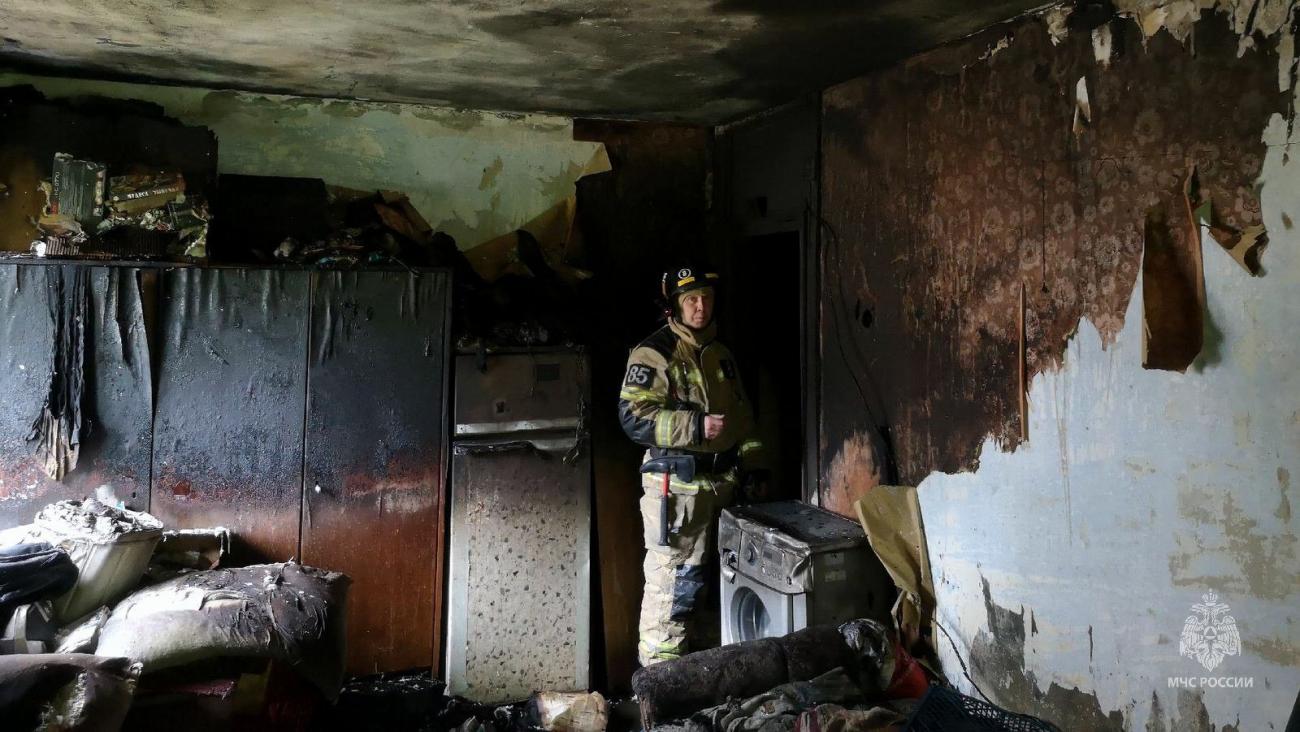 В Златоусте загорелся жилой дом на проспекте Гагарина, есть жертвы