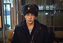 Родным 19-летнего десантника, погибшего на службе в Омске, отказали в возбуждении уголовного дела