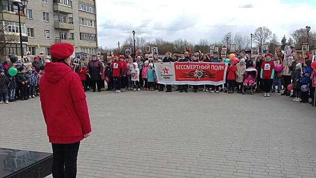 Жители Лосты в Вологде объединились в шествии «Бессмертного полка»