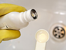 Этот метод лечения вас удивит: врачи рекомендуют купаться в отбеливателе