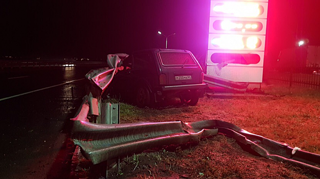 В ДТП под Энгельсом погиб водитель «Нивы»